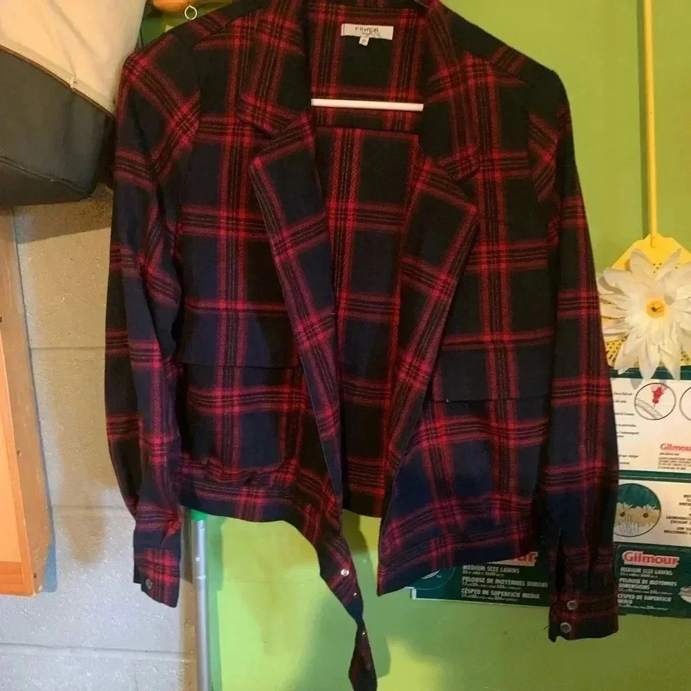 FRNCH Women’s Plaid Pattern Ling Sleeve Winter Jacket Size X-Smalll